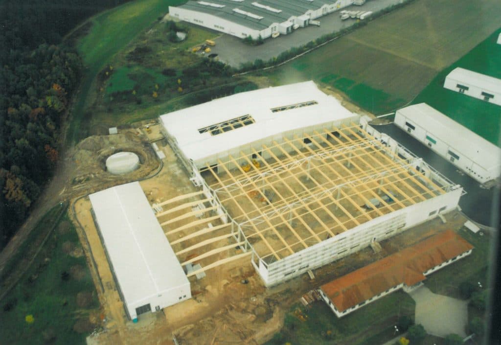 1998 - Bau des neuen Logistikzentrums
